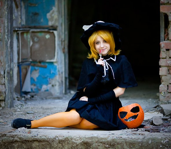 chellehalloweensept20th2014-0095